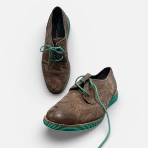 Men's size 8 or Women's size 10 Unique Oxfords